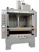為什么四柱液壓機的活塞泵噪聲大，振動